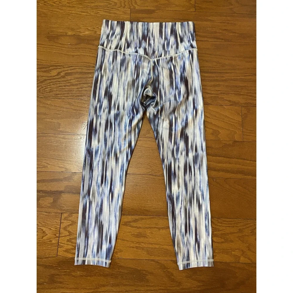 ATHLETA Ultra High Rise Elation 7/8 Tight Size Medium Womens Excellent Condition - Picture 2 of 6